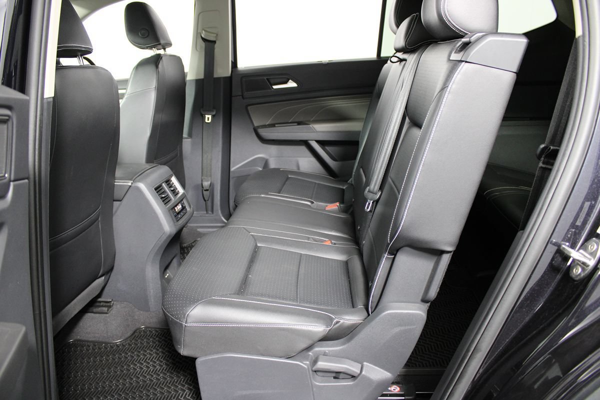 Used 2023 Volkswagen Atlas SE w/ Panoramic Sunroof Package FWD image 32