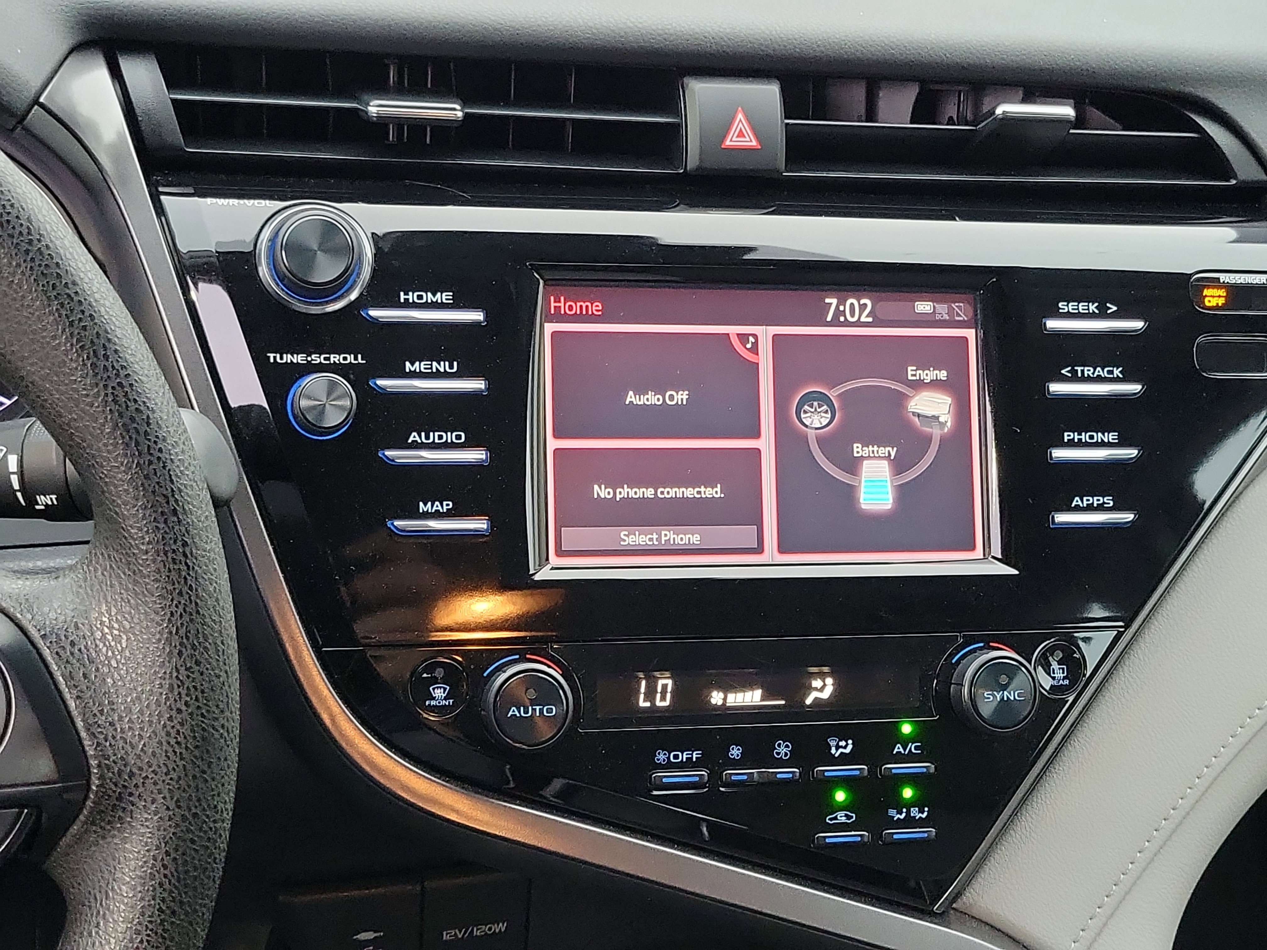 Used 2019 Toyota Camry LE image 13