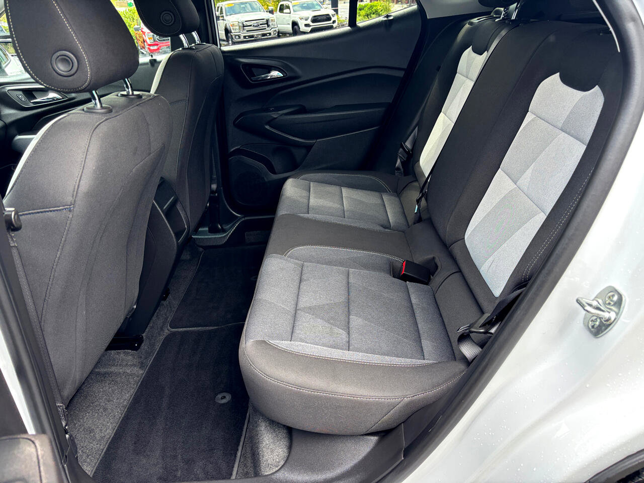 Used 2025 Chevrolet Trax LS image 9