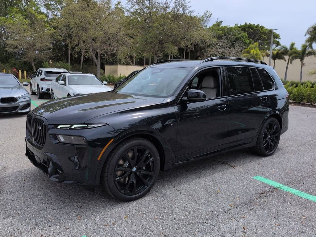 New 2026 BMW X7 M60i image 8
