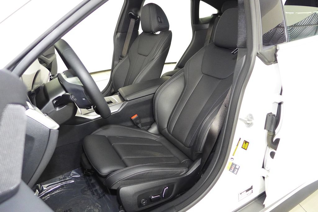Used 2025 BMW i4 eDrive40 w/ Premium Package RWD image 22