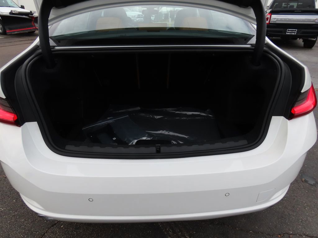 New 2026 BMW 330i xDrive Sedan w/ Premium Package image 21