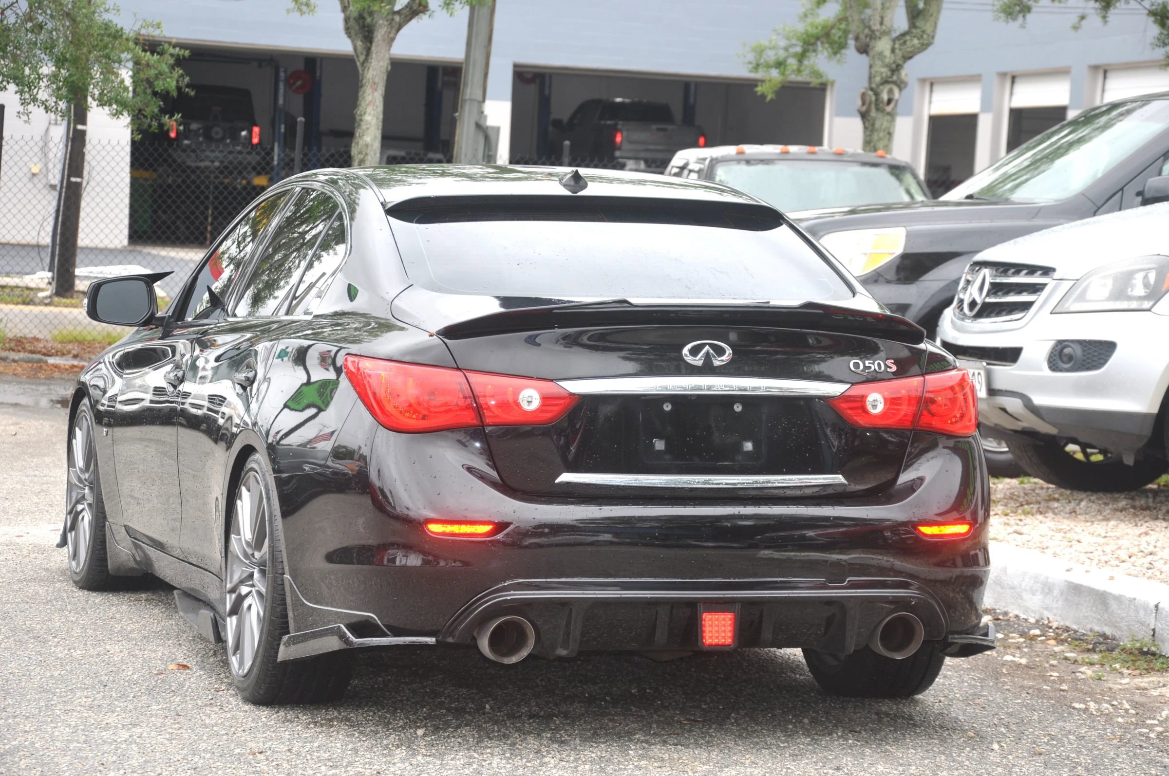 Used 2014 INFINITI Q50 Premium w/ Navigation Package RWD image 9