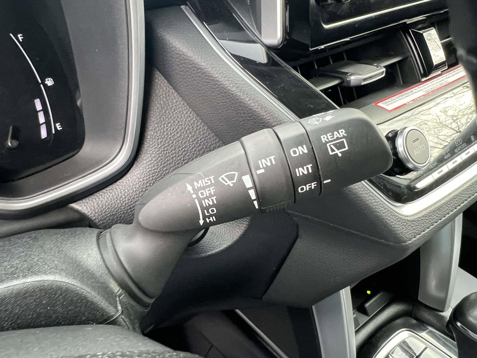 Used 2024 Toyota Corolla Cross XLE image 30