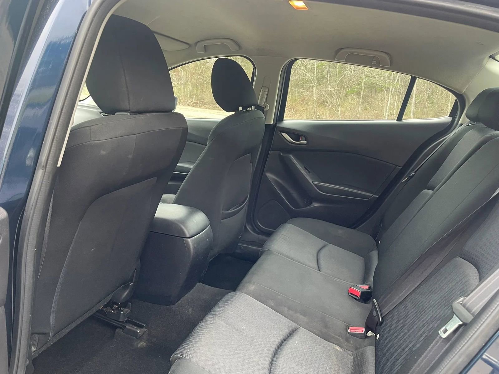 Used 2015 MAZDA MAZDA3 i Sport FWD image 16