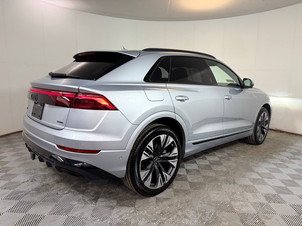 Used 2025 Audi Q8 Premium Plus image 7