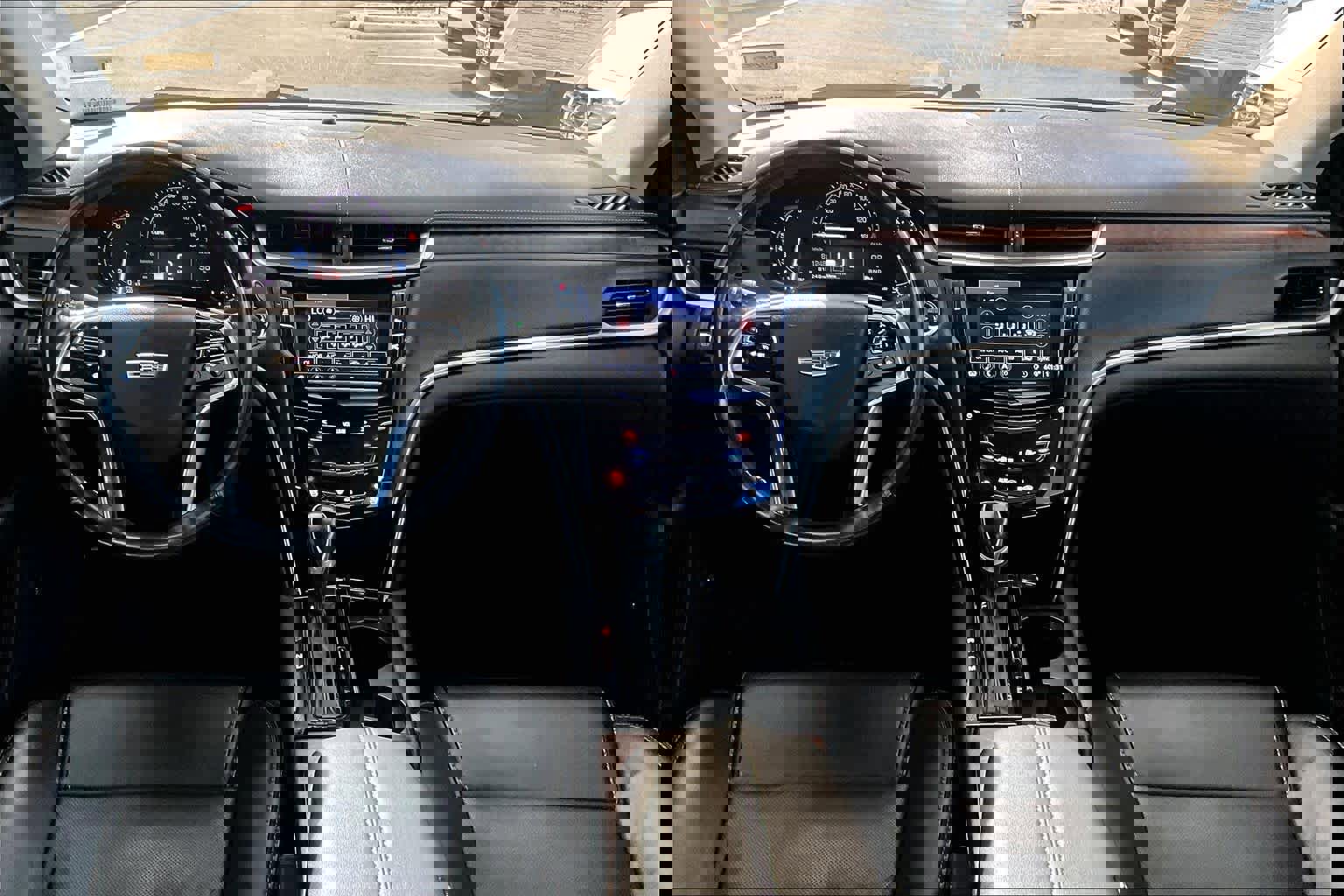 Used 2019 Cadillac XTS Luxury image 14