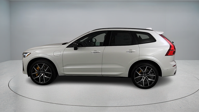 New 2026 Volvo XC60 T8 Polestar w/ Protection Package Premier AWD/4WD image 7