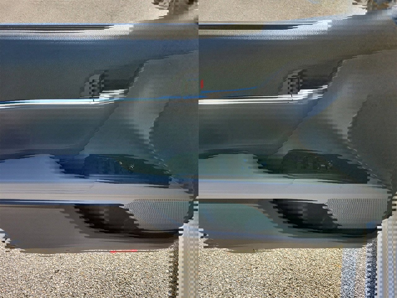 Used 2021 Toyota Camry LE image 13