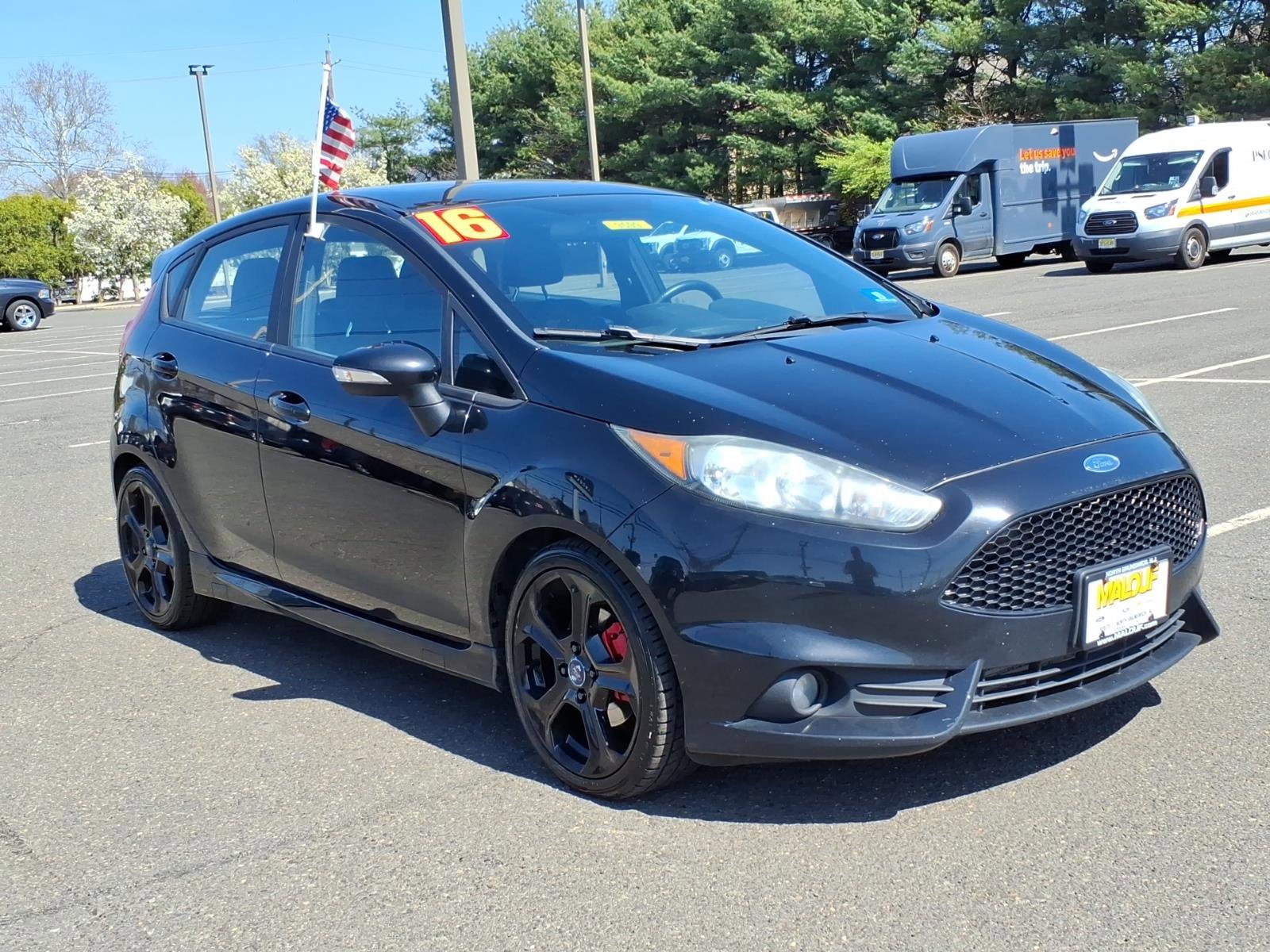 Used 2016 Ford Fiesta ST image 1