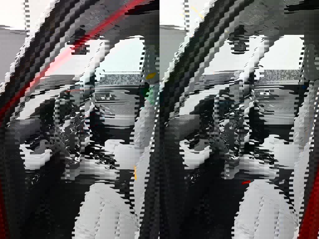 New 2026 Ford Explorer Platinum image 24