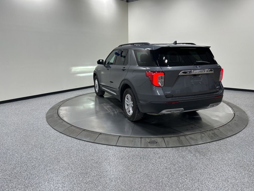 Certified 2023 Ford Explorer XLT w/ Equipment Group 202A image 9