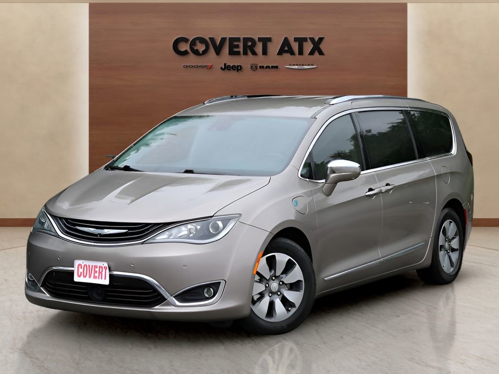 Used 2018 Chrysler Pacifica Limited w/ Advanced Safetytec Group