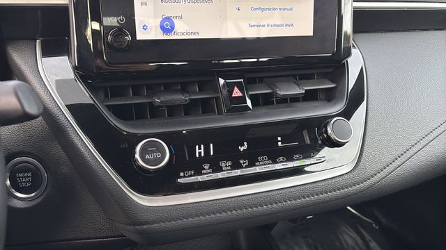 Used 2023 Toyota Corolla SE image 31