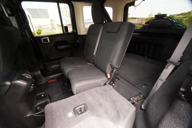 Used 2020 Jeep Wrangler Unlimited Sport image 31