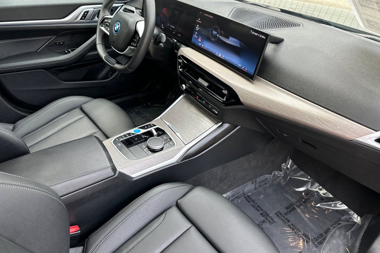 Used 2025 BMW i4 xDrive40i w/ Parking Assistance Package AWD/4WD image 17
