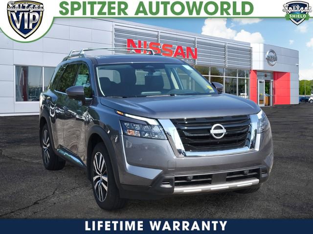 New 2025 Nissan Pathfinder Platinum w/ Cargo Package