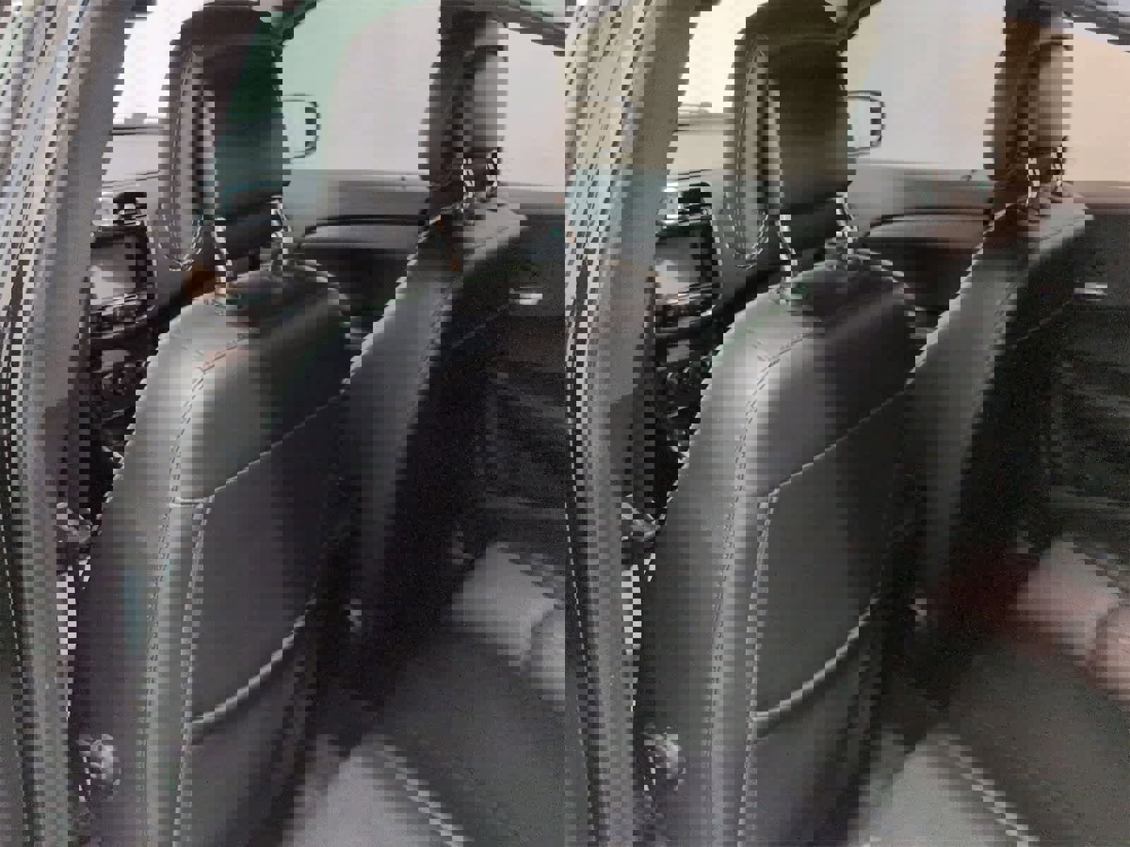 Used 2013 Chrysler 200 Limited image 19