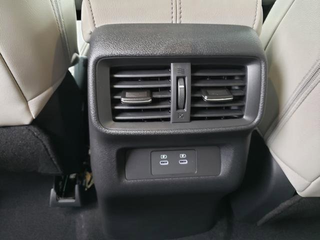 New 2026 Nissan Murano SV image 16