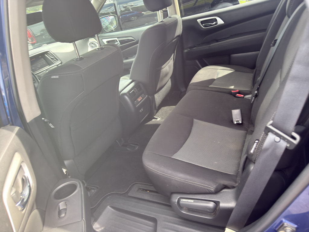 Used 2019 Nissan Pathfinder SV FWD image 7