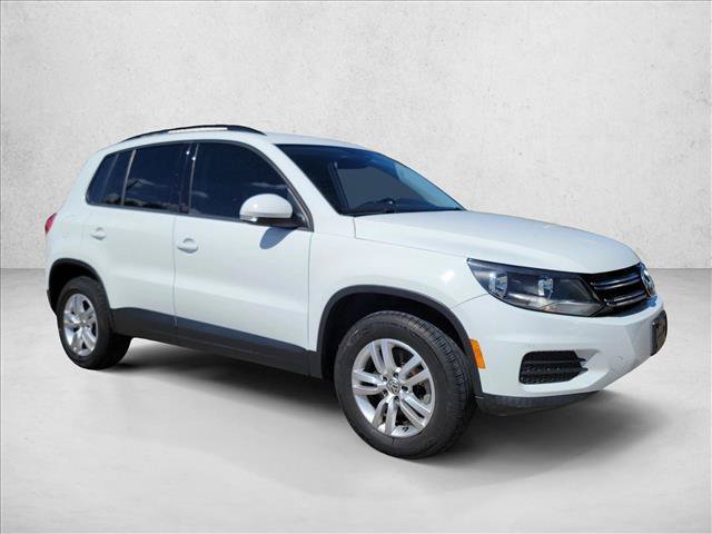 Used 2016 Volkswagen Tiguan S FWD image 3