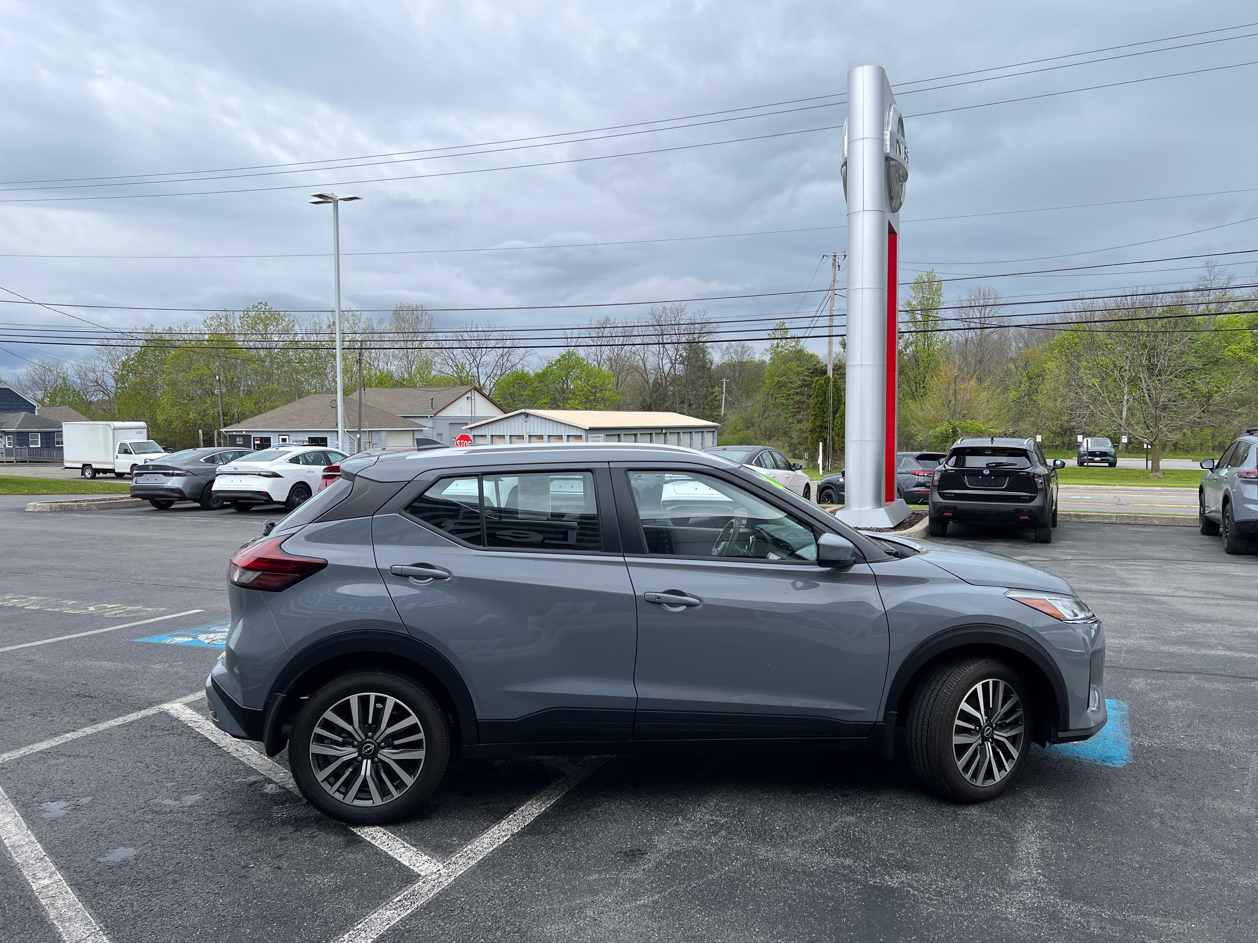 Used 2023 Nissan Kicks SV FWD image 17