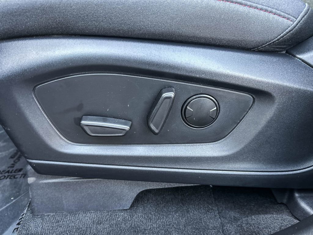 Used 2026 Ford Explorer Active RWD image 28