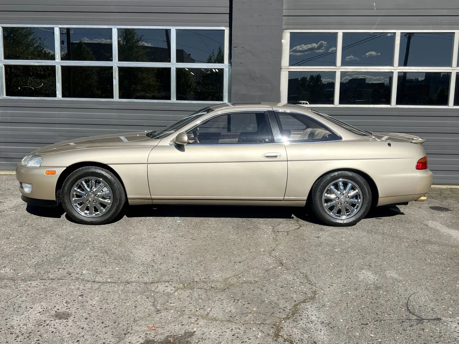 Used 1994 Lexus SC 400 Coupe RWD image 2