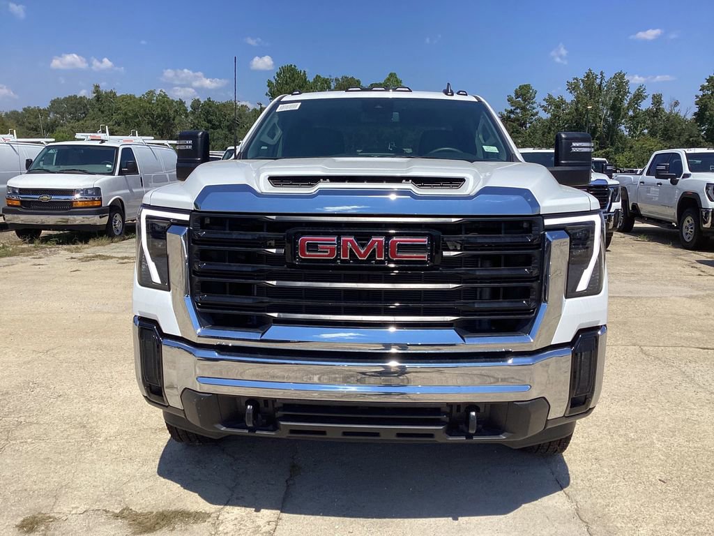 New 2025 GMC Sierra 3500 Pro w/ Convenience Package AWD/4WD image 2