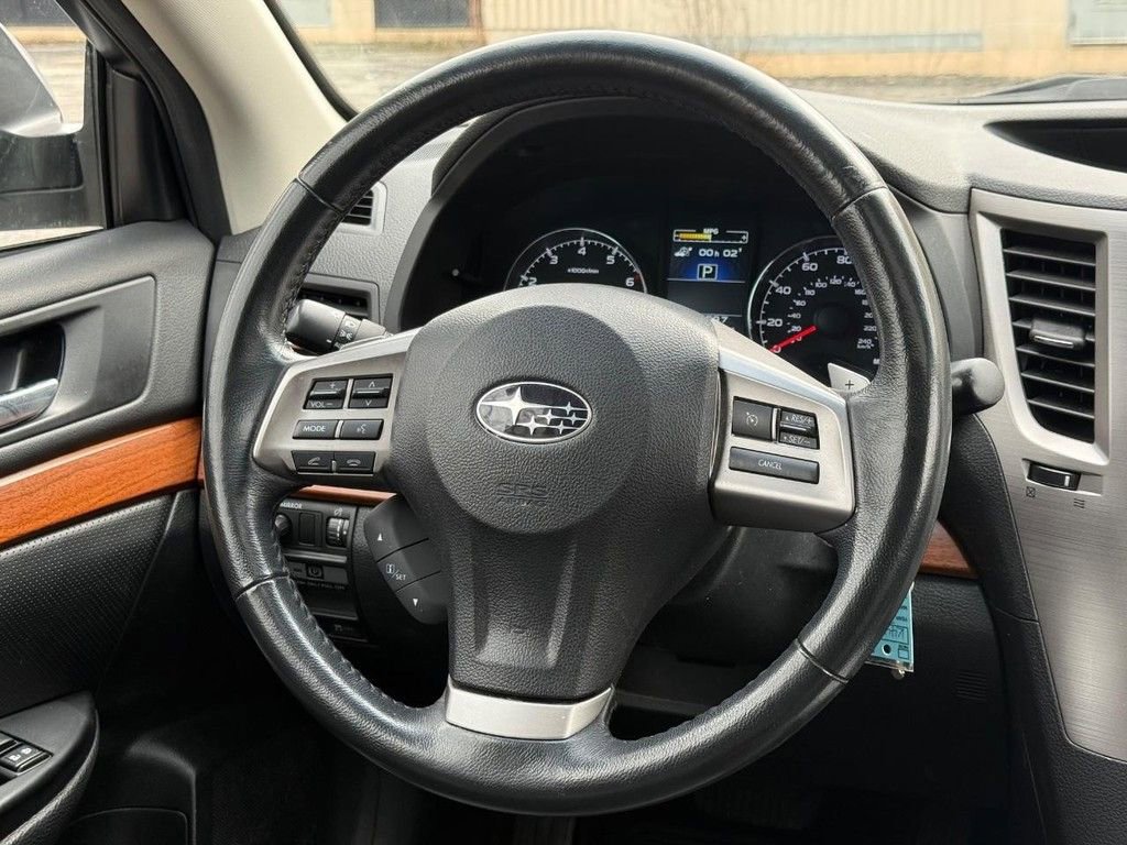 Used 2014 Subaru Outback 2.5i Limited w/ Moonroof Package image 14