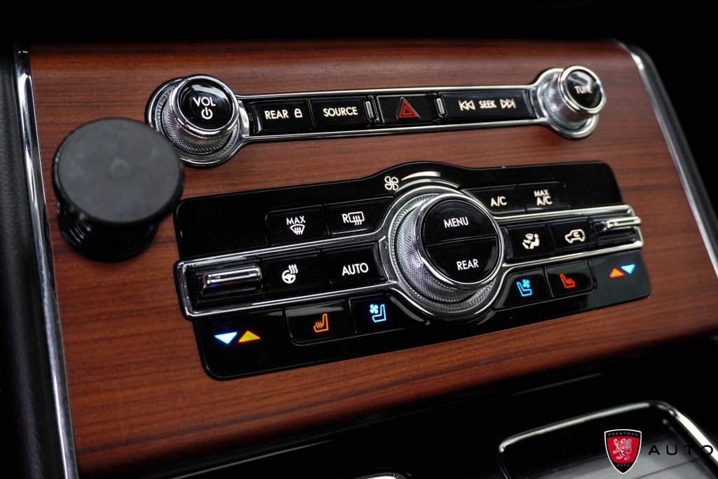 Used 2023 Lincoln Aviator Reserve w/ Equipment Group 201A image 37