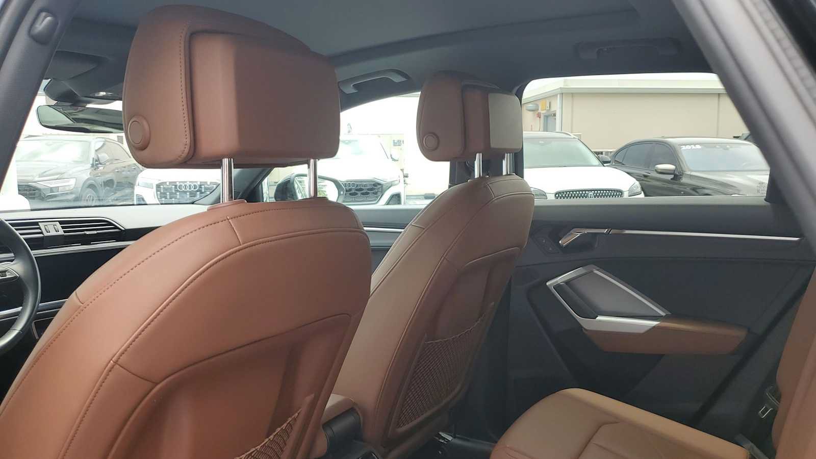Certified 2022 Audi Q3 2.0T Premium w/ Convenience Package AWD/4WD image 18