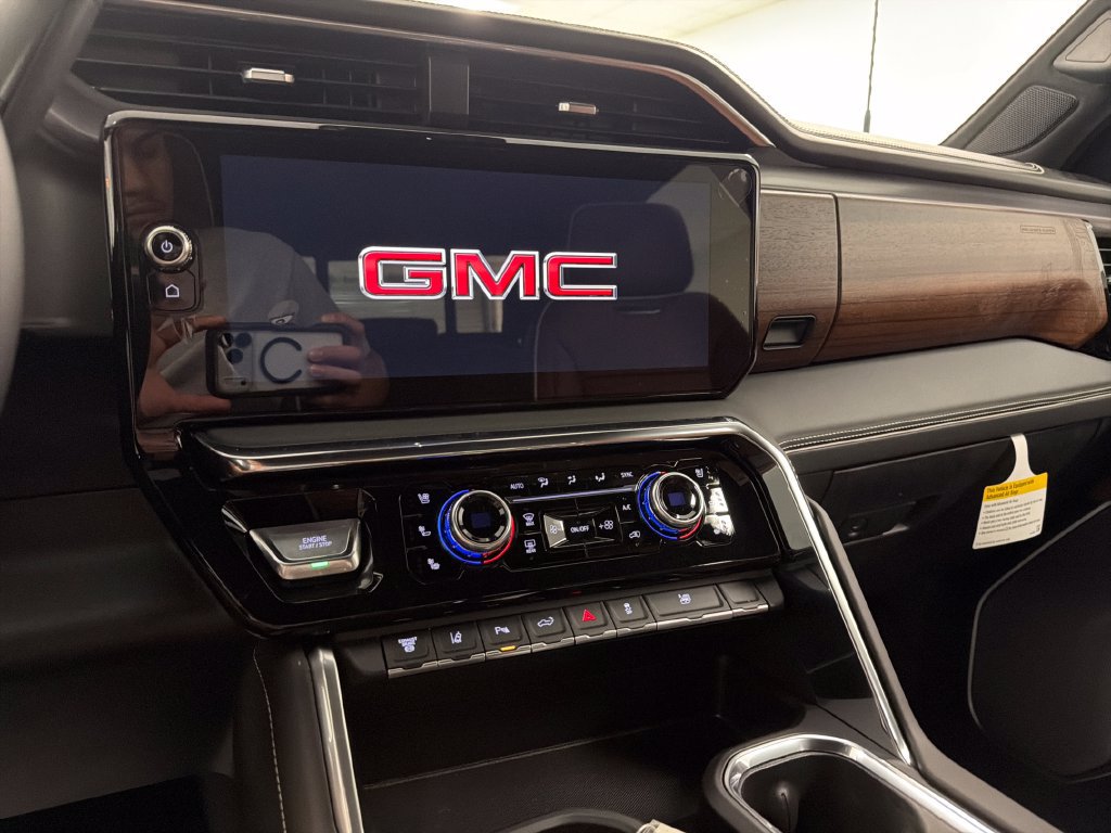 New 2026 GMC Sierra 3500 Denali Ultimate AWD/4WD image 22