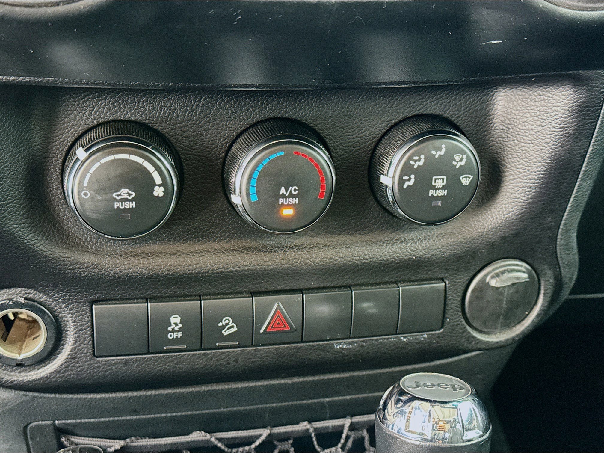 Used 2017 Jeep Wrangler Sport AWD/4WD image 10