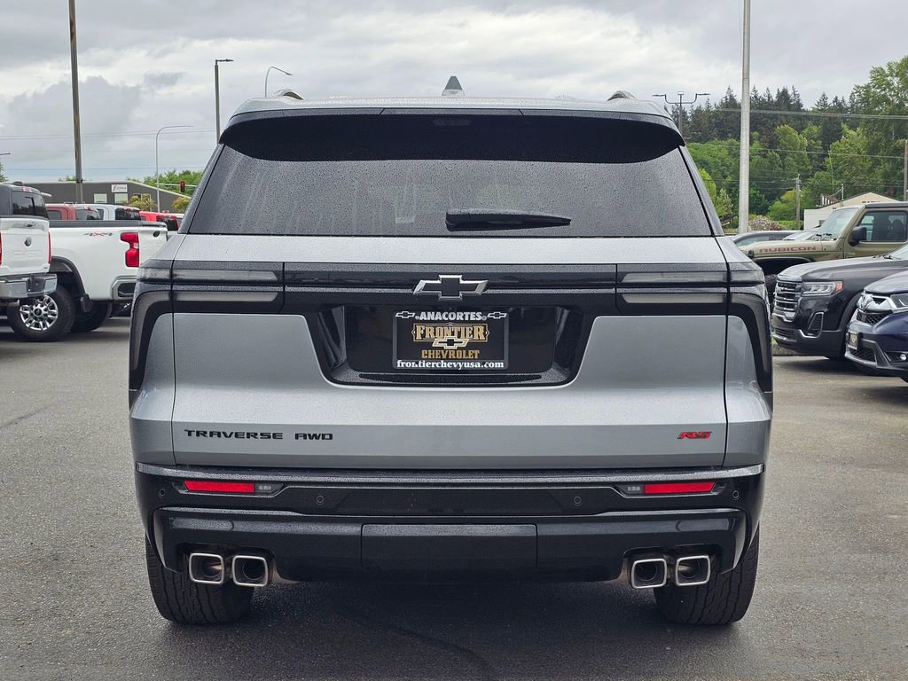 Used 2024 Chevrolet Traverse RS AWD/4WD image 4