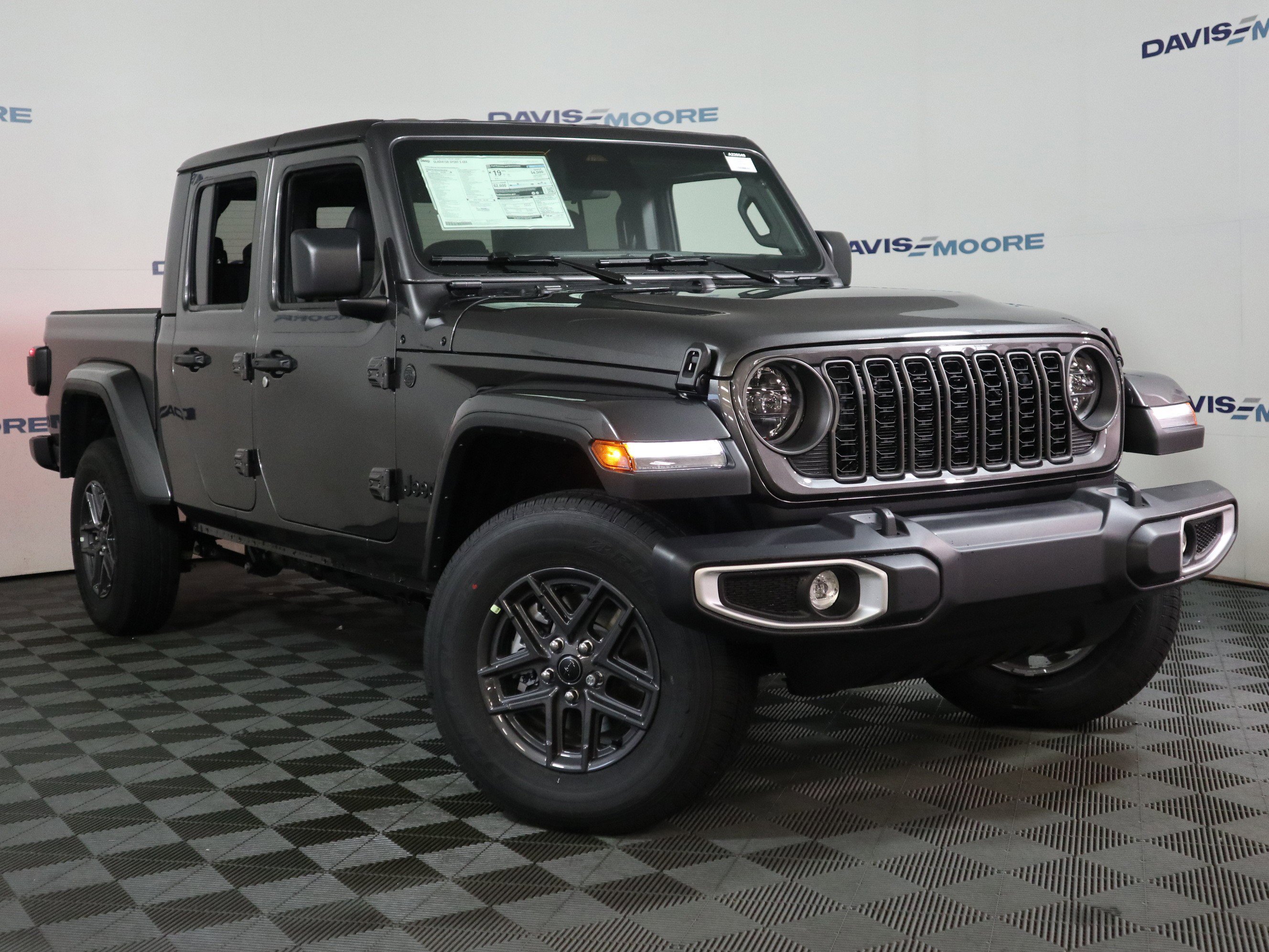 New 2026 Jeep Gladiator Sport AWD/4WD image 2