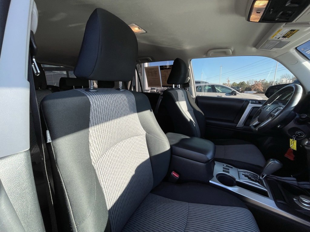 Used 2018 Toyota 4Runner SR5 image 28