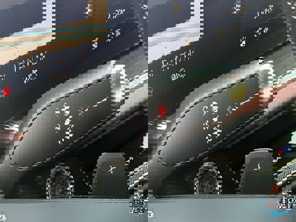 Used 2025 Buick Envision Sport Touring image 24