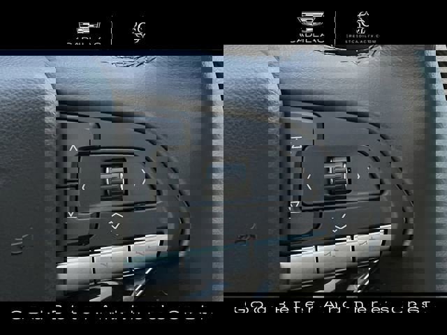 Used 2025 Cadillac XT6 Premium Luxury w/ Technology Package image 16