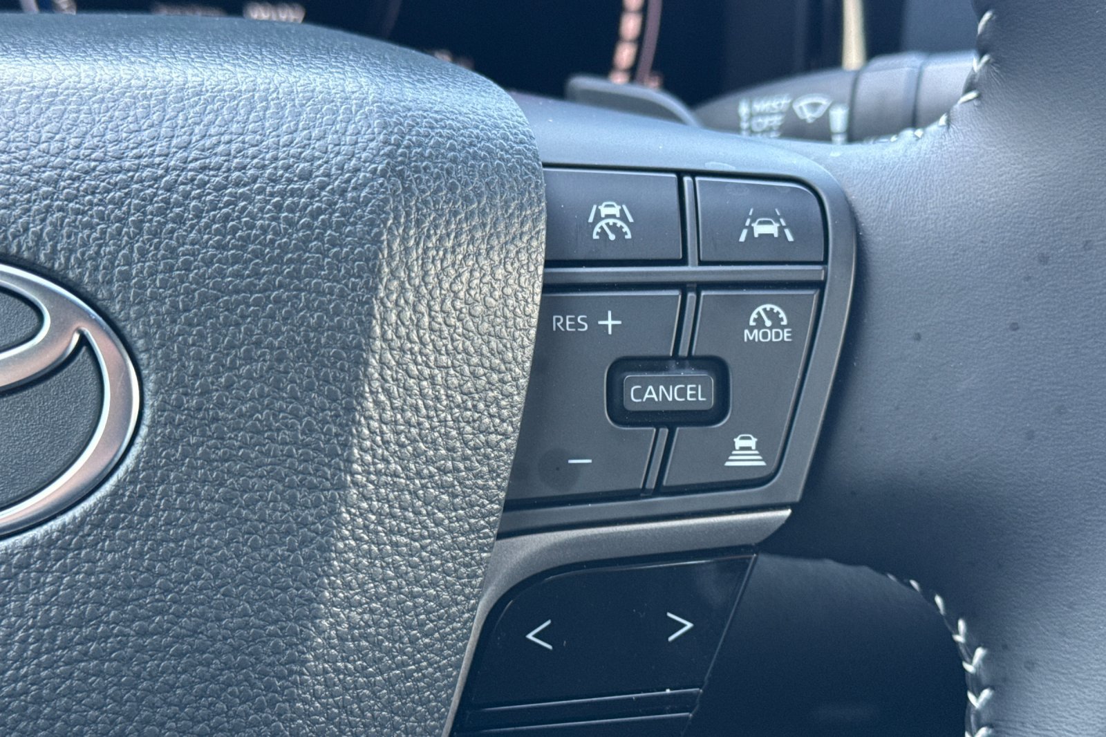 Used 2026 Toyota Camry SE w/ Convenience Package FWD image 31