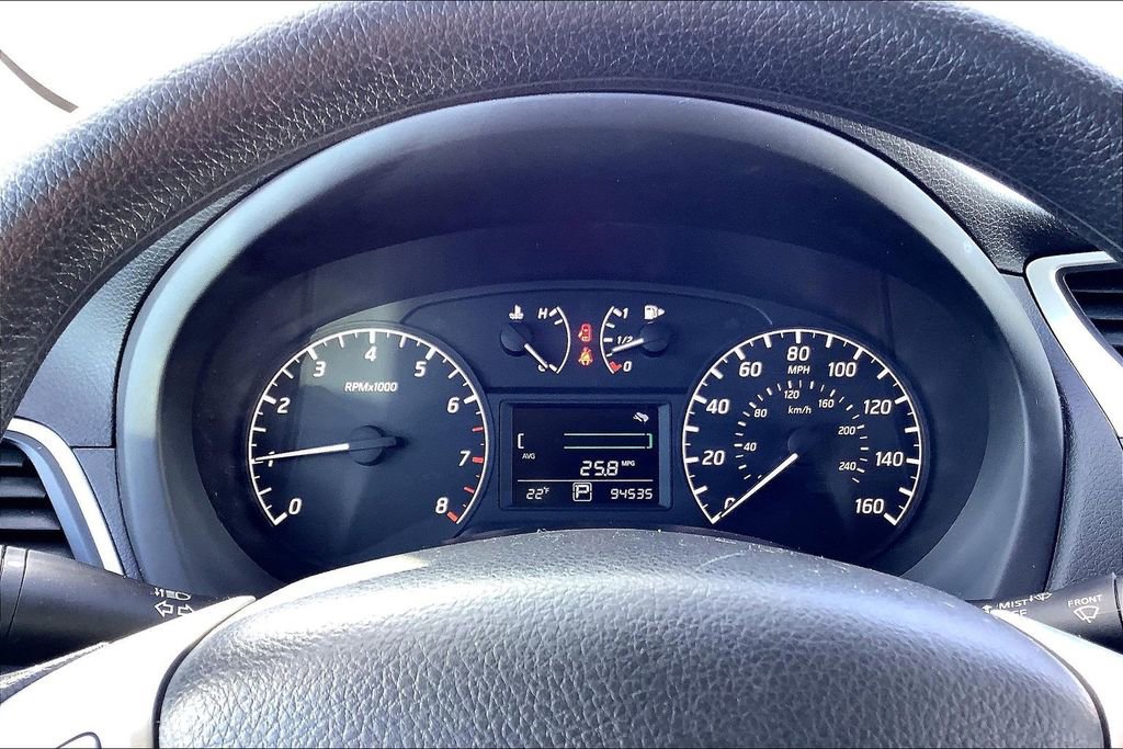 Used 2017 Nissan Sentra S image 23