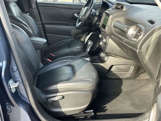 Used 2022 Jeep Renegade Limited image 22