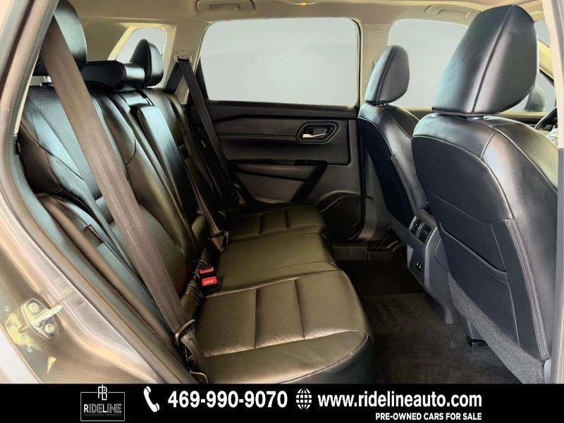 Used 2025 Nissan Rogue SV w/ SV Premium Package FWD image 19