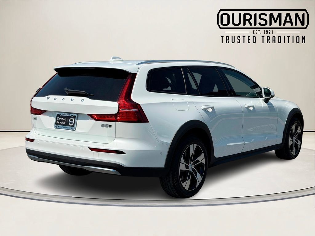 Used 2024 Volvo V60 B5 Cross Country Plus AWD/4WD image 12