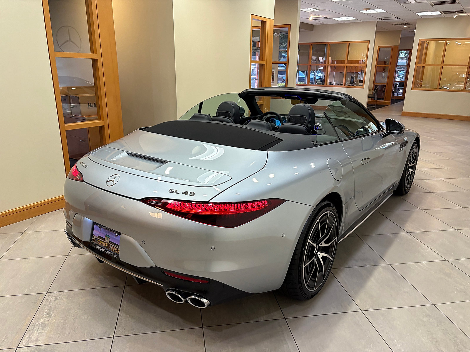 New 2026 Mercedes-Benz SL 43 AMG image 9