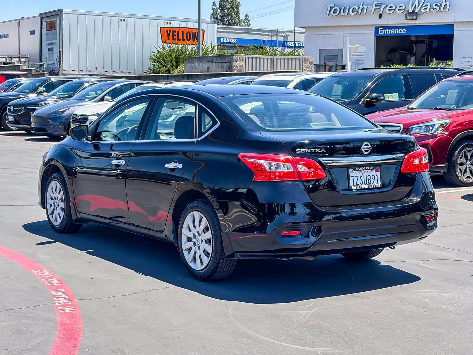 Used 2017 Nissan Sentra S FWD video 2