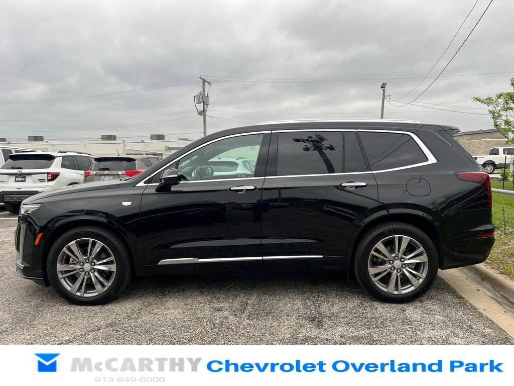 Used 2024 Cadillac XT6 Premium Luxury w/ Technology Package FWD image 6