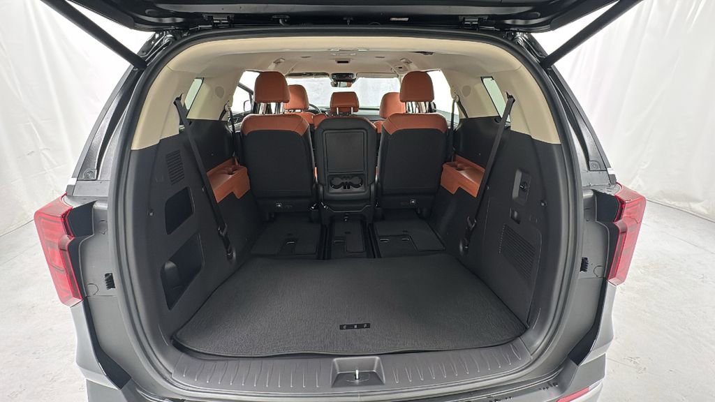 New 2026 Kia Carnival EX image 17