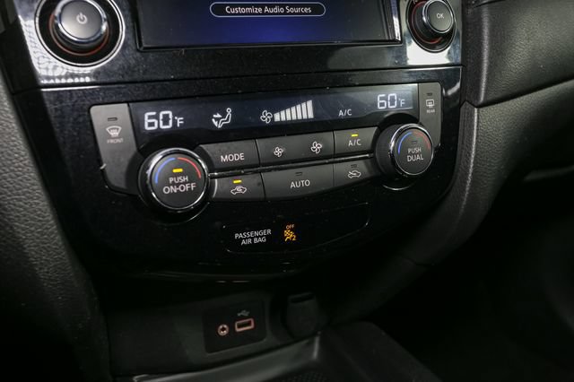 Used 2020 Nissan Rogue SV AWD/4WD image 23