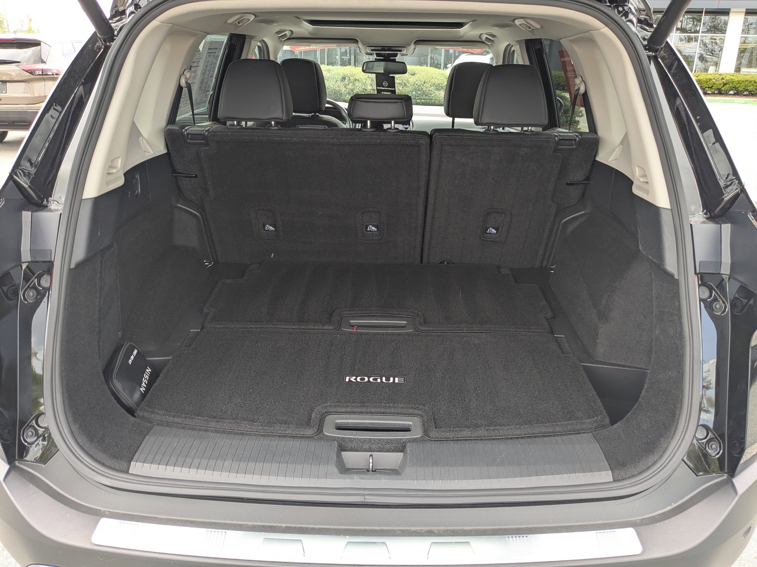 Certified 2023 Nissan Rogue SL w/ SL Premium Package image 12